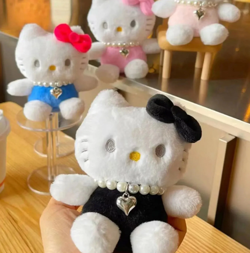 Hello Kitty Pearl Necklace Plush Bag Charms