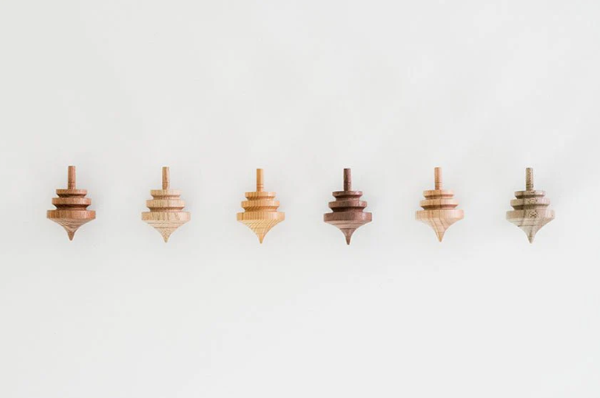 Wooden Spinning Top / TOUCH & FLOW