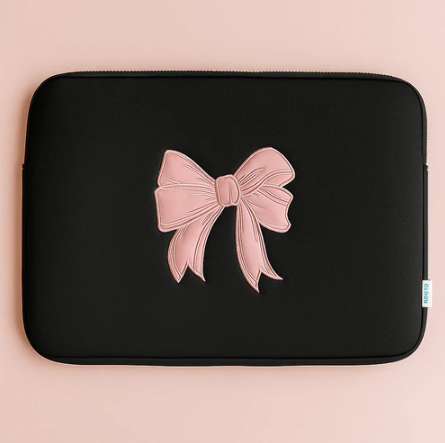 Bow laptop sleeve