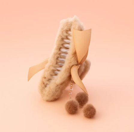 Fur Clawclips with Tassels Brown