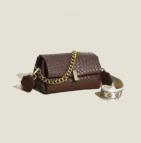 Crisscross Purse