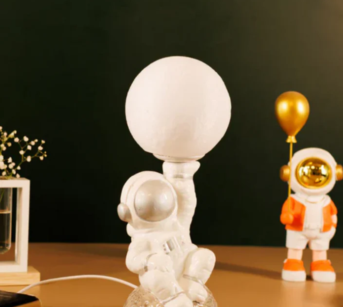 Astronaut Ceramic Table Lamp