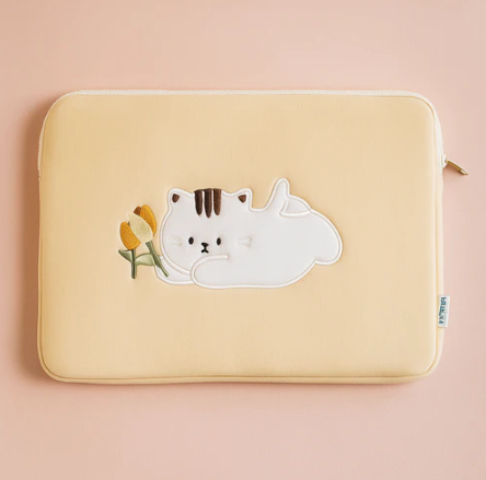Cat With Yellow Tulip Laptop sleeve