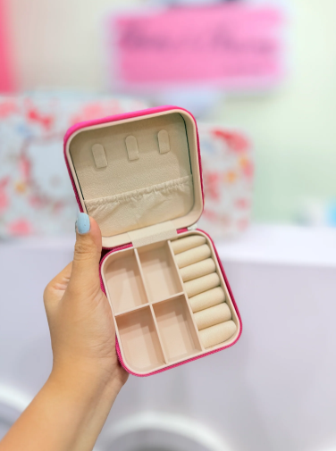 Hello Kitty Vanity Box