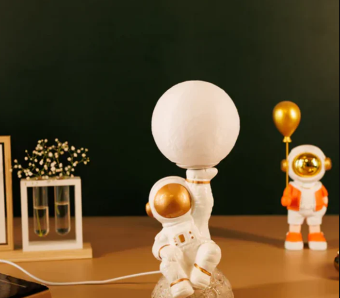 Astronaut Ceramic Table Lamp