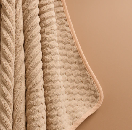 Block Pattern Microfibre Towel - Pink (L)