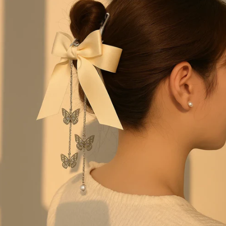 Ribbon Clawclips with Butterfly Tassels white